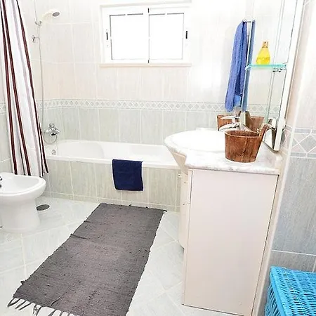 Vila Casa Dos Cestos *